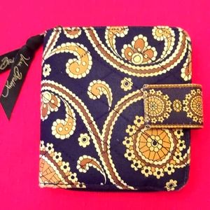 Vera Bradley small wallet